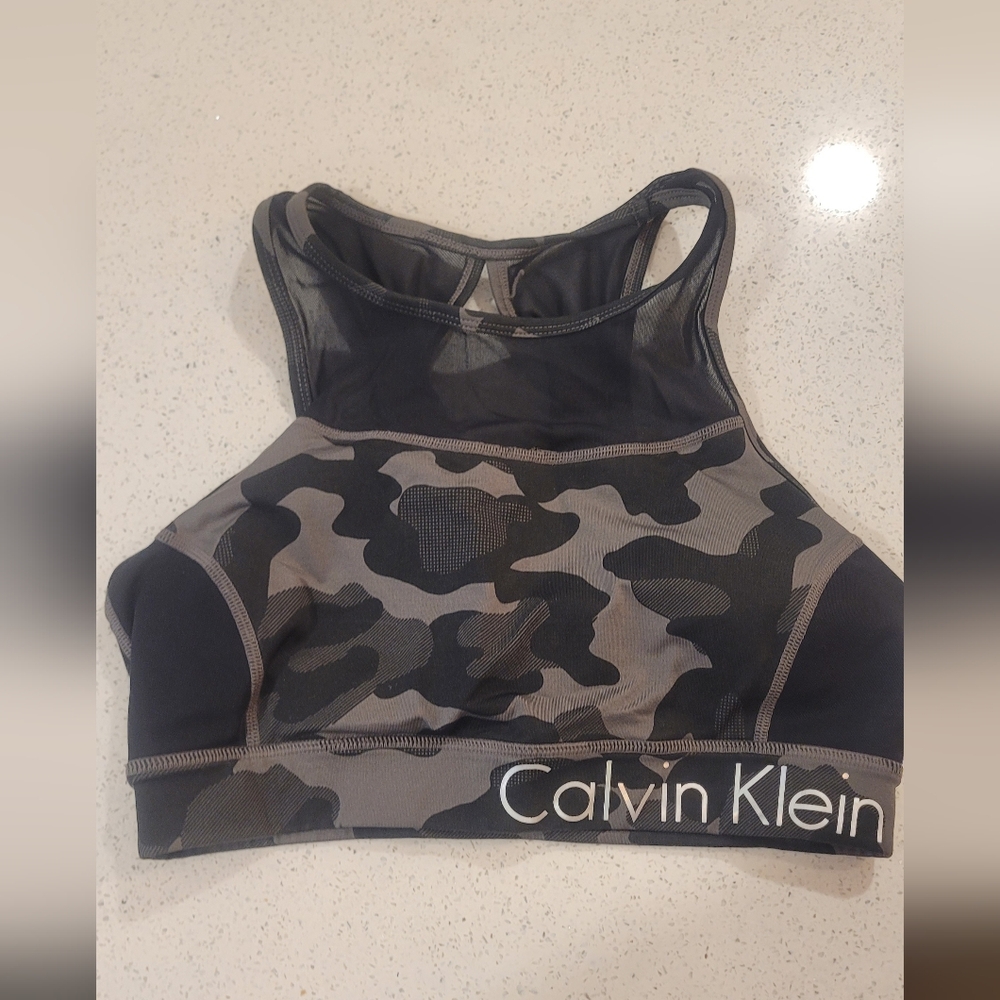 Calvin Klein Performance Bra in Dark Brown